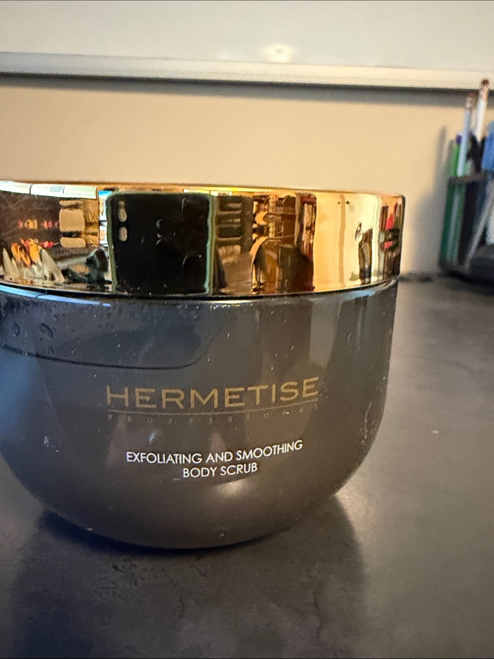 Professional Body Butter - Picture 3 of 3